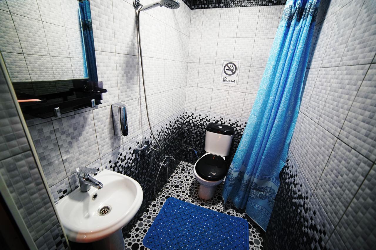 Amsterdam Hostel Baku Exterior photo